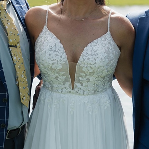 Rebecca Ingram by Maggie Sottero Gayle Wedding Dress - Picture 8 of 9